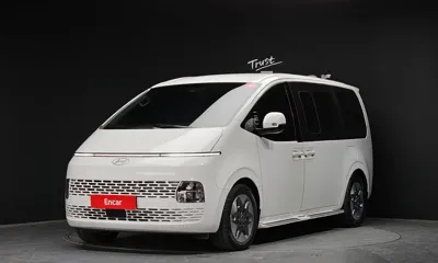 Hyundai Staria · 2025 год