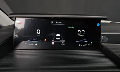 Hyundai Staria 2025, 1170 км, за 24418.82 USD - фото 8