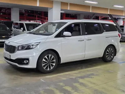 Kia Canival · 2015 год