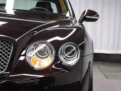 Bentley Flying Spur 2012, 21000 км, за 82105.53 USD