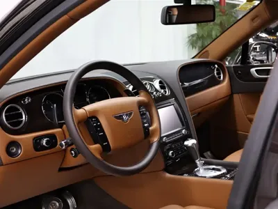 Bentley Flying Spur 2012, 21000 км, за 82105.53 USD - фото 8