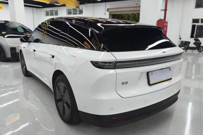Li Auto Li Auto i6 2025, 800 км, за 38460 USD