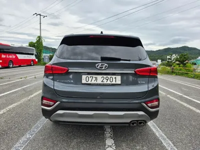 Hyundai Santafe 2019, 156900 км, за 10809.4 USD
