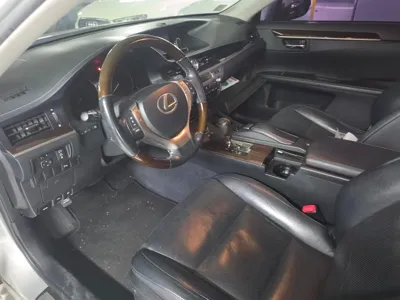 Lexus ES 2013, 244964 км, за 6058.64 USD