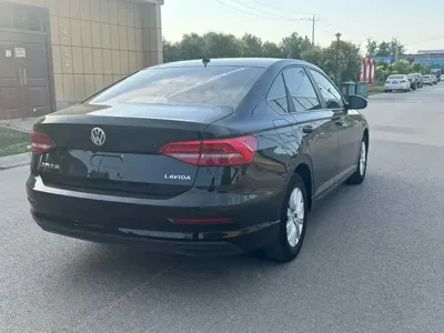 Volkswagen Lavida 2019, 80000 км, за 6197.48 USD
