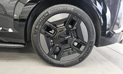 Kia EV9 2024, 53235 км, за 41348.3 USD - фото 21