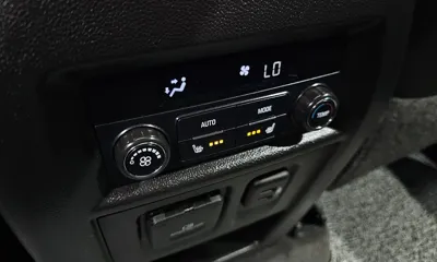 ChevroletGMDaewoo Traverse 2020, 51907 км, за 15157.44 USD - фото 16