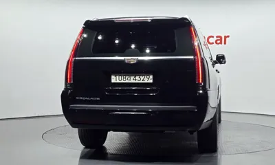 Cadillac Escalade 2018, 91959 км, за 23719.85 USD