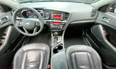 Kia K5 2011, 104698 км, за 3642.38 USD - фото 7