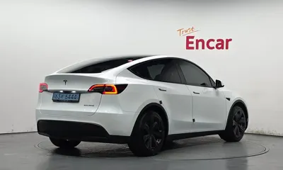 Tesla Model Y 2023, 53410 км, за 24702.58 USD