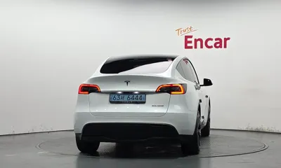 Tesla Model Y 2023, 53410 км, за 24702.58 USD