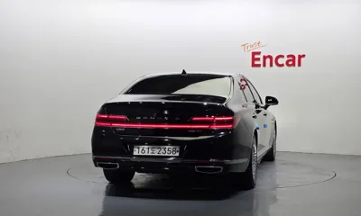 Genesis G90 2020, 137303 км, за 21127.21 USD