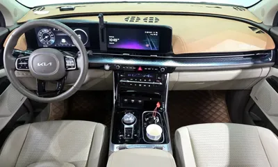 Kia Canival 2023, 46221 км, за 25141.13 USD - фото 7
