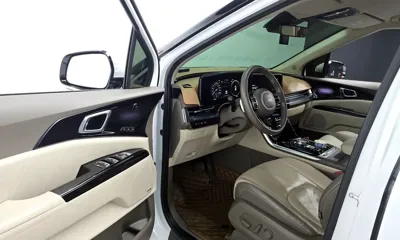 Kia Canival 2023, 46221 км, за 25141.13 USD - фото 11