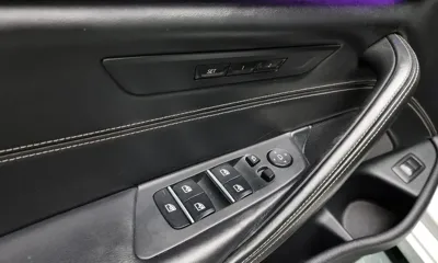 BMW 5-Series 2018, 96928 км, за 13752.13 USD - фото 19