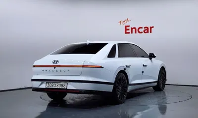 Hyundai Grandeur 2023, 38846 км, за 26021.36 USD