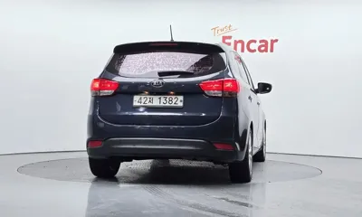 Kia Carens 2014, 140372 км, за 2974.62 USD