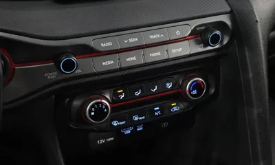 Hyundai Veloster 2018, 121478 км, за 5798.05 USD - фото 18