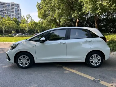 Honda Fit 2023, 8000 км, за 8381.36 USD