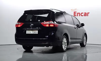 Toyota Sienna 2017, 87921 км, за 14115.86 USD