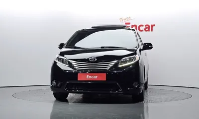 Toyota Sienna 2017, 87921 км, за 14115.86 USD