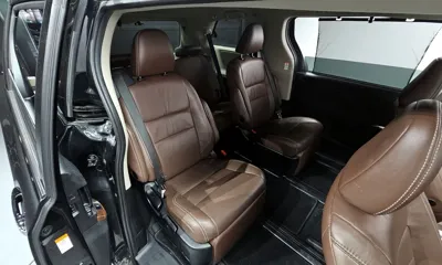 Toyota Sienna 2017, 87921 км, за 14115.86 USD - фото 12