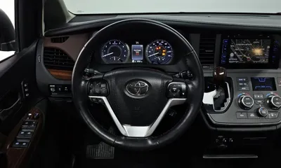 Toyota Sienna 2017, 87921 км, за 14115.86 USD - фото 13