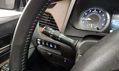Toyota Sienna 2017, 87921 км, за 14115.86 USD - фото 17