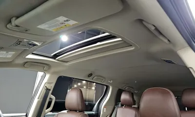 Toyota Sienna 2017, 87921 км, за 14115.86 USD - фото 19