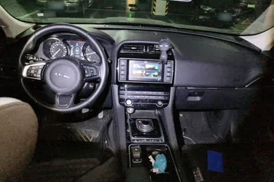 Jaguar F-Pace 2018, 46200 км, за 14271 USD - фото 9