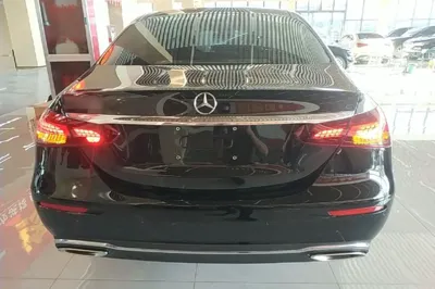 Mercedes-Benz E-Class 2022, 77800 км, за 42171 USD
