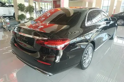 Mercedes-Benz E-Class 2022, 77800 км, за 42171 USD - фото 6