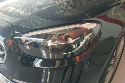Mercedes-Benz E-Class 2022, 77800 км, за 42171 USD - фото 8