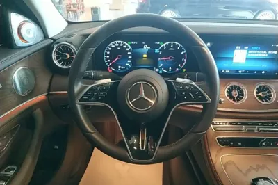 Mercedes-Benz E-Class 2022, 77800 км, за 42171 USD - фото 18