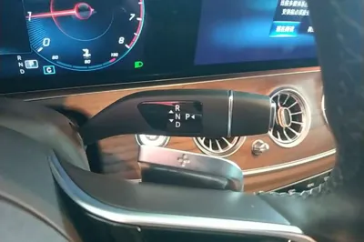 Mercedes-Benz E-Class 2022, 77800 км, за 42171 USD - фото 21