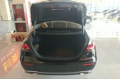 Mercedes-Benz E-Class 2022, 77800 км, за 42171 USD - фото 27