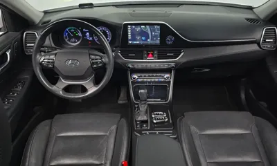 Hyundai Grandeur 2019, 88374 км, за 13674.54 USD - фото 7