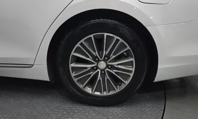 Hyundai Grandeur 2019, 88374 км, за 13674.54 USD - фото 21