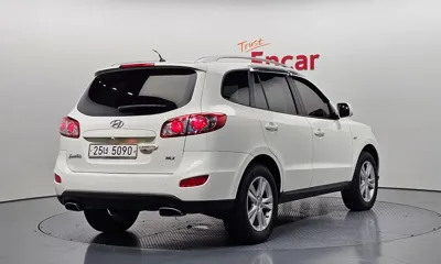 Hyundai Santafe 2011, 107740 км, за 1962.72 USD