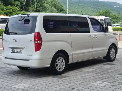 Hyundai Starex 2016, 140682 км, за 6120.98 USD