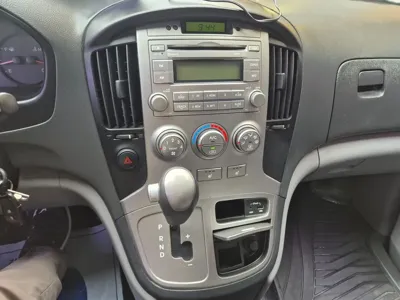 Hyundai Starex 2016, 140682 км, за 6120.98 USD - фото 9