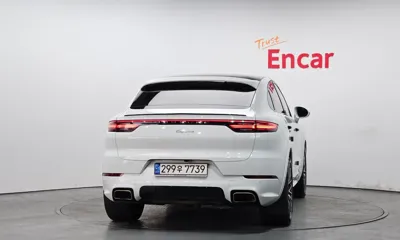 Porsche Cayenne 2021, 80215 км, за 49547.4 USD