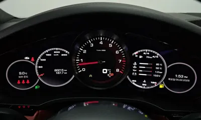 Porsche Cayenne 2021, 80215 км, за 49547.4 USD - фото 8