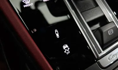 Porsche Cayenne 2021, 80215 км, за 49547.4 USD - фото 18