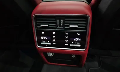Porsche Cayenne 2021, 80215 км, за 49547.4 USD - фото 19