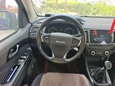 Isuzu Lingtuo 2022, 32500 км, за 13619.71 USD