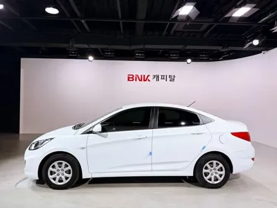 Hyundai Accent 2012, 198358 км, за 1772.35 USD