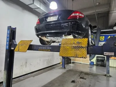 Mercedes-Benz SLK-Class 2006, 179600 км, за 5202.84 USD