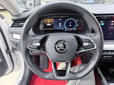 Skoda Octavia 2023, 27000 км, за 22457.51 USD - фото 11