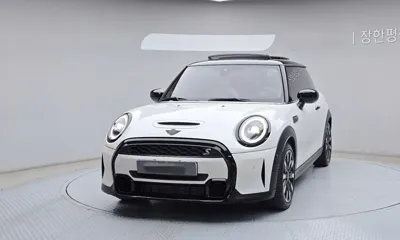 MINI Cooper 2023, 30248 км, за 18051.73 USD